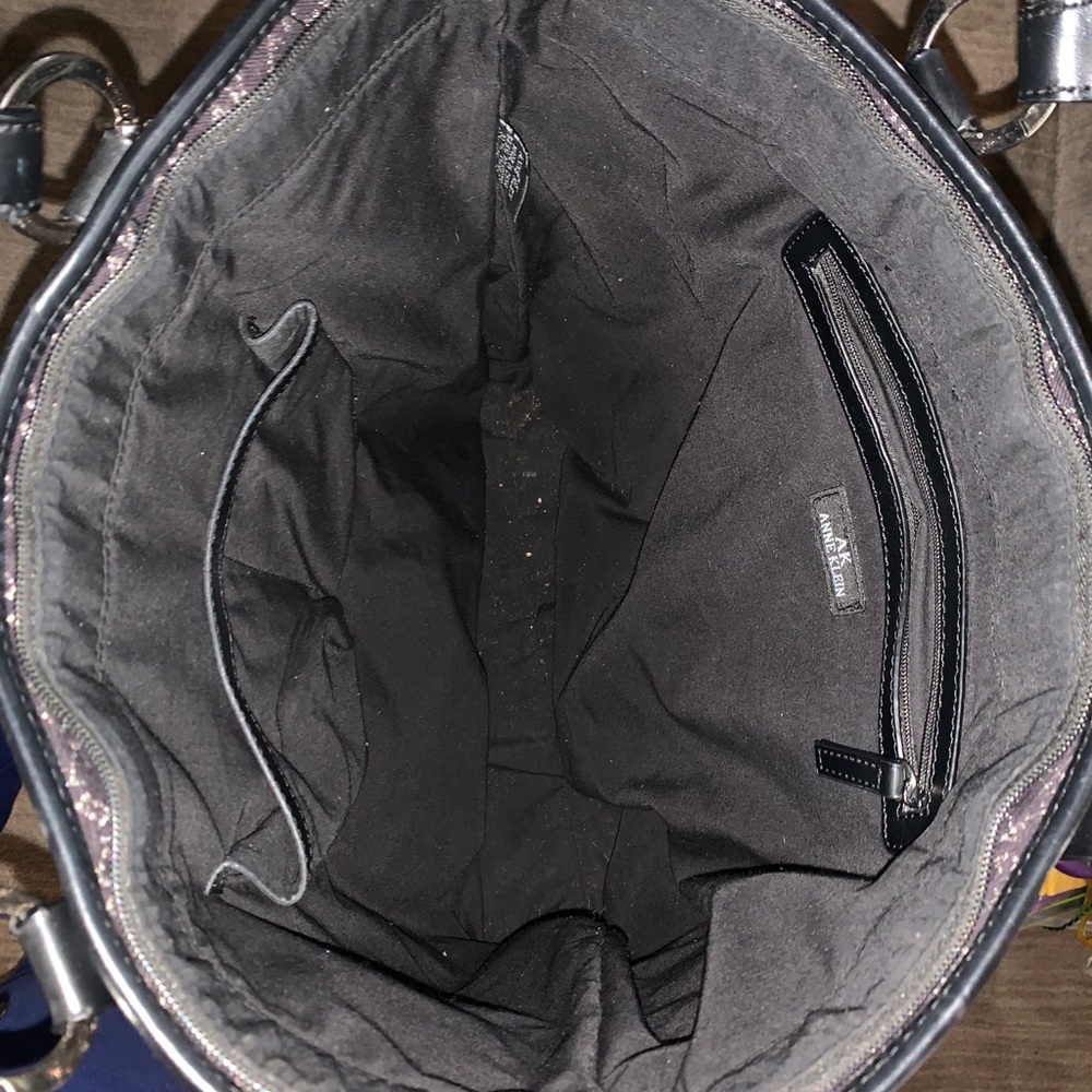 Shoulder bag! - Picture 2 of 3